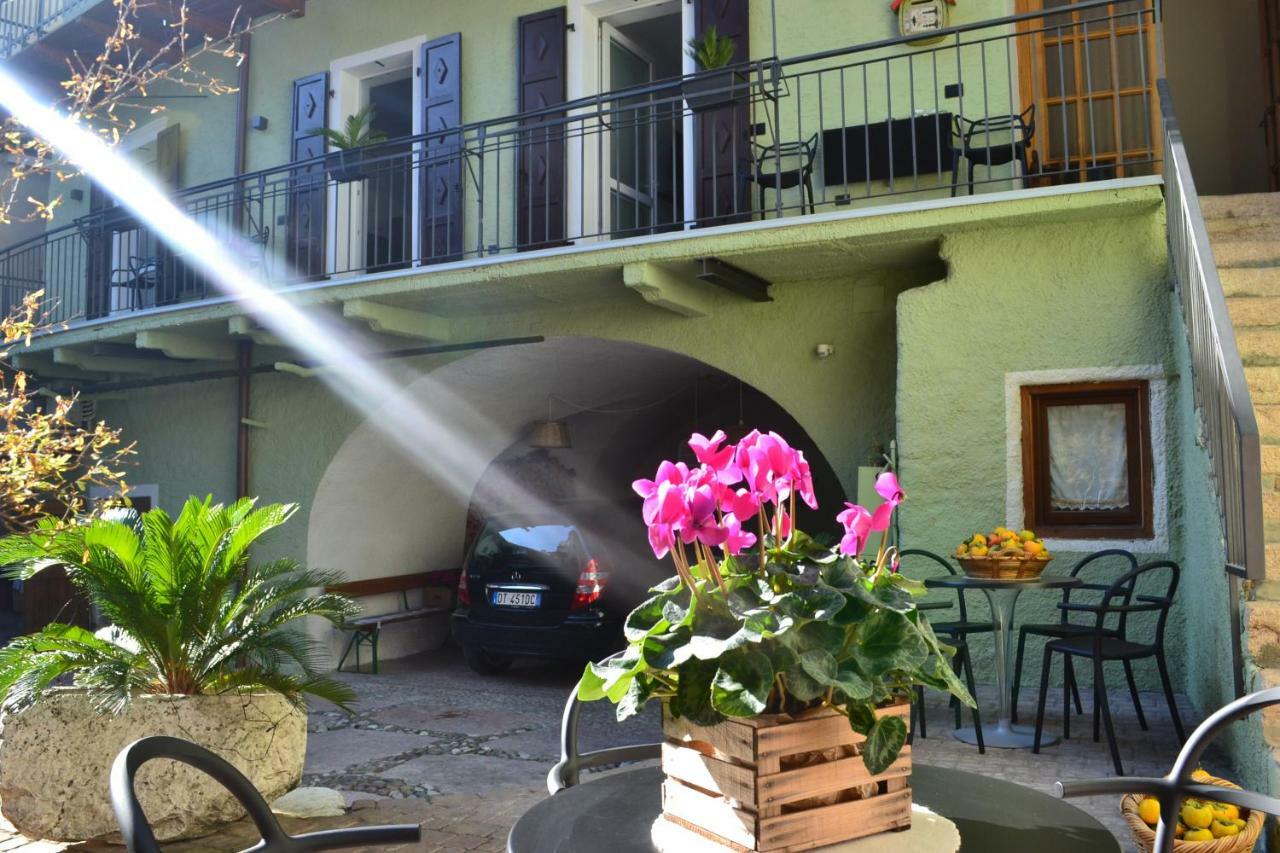 Casa Vacanze Da Alcide Arco Bagian luar foto
